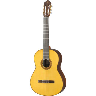 Yamaha Konzertgitarre CG182 S